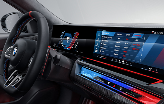 BMW M5 assistance systems.