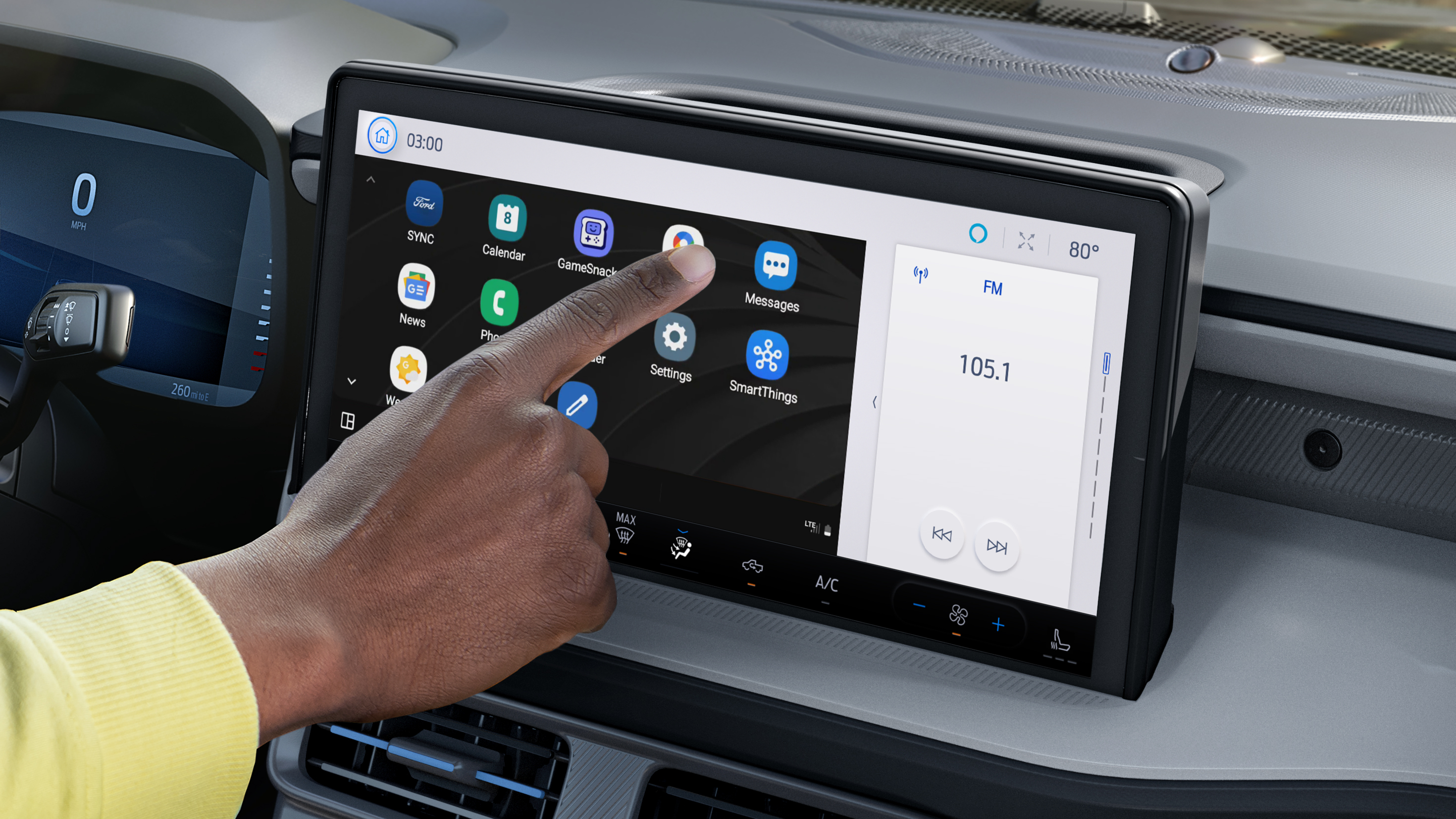 The large touchscreen in the 2025 Ford Maverick® pickup.