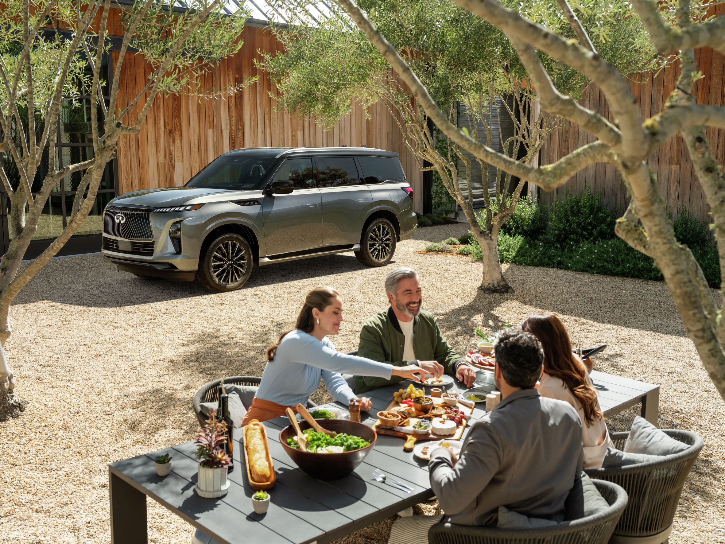 INFINITI luxury scene