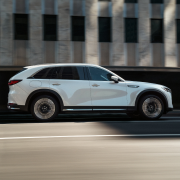 PHEV_Rear78-Running_rgb