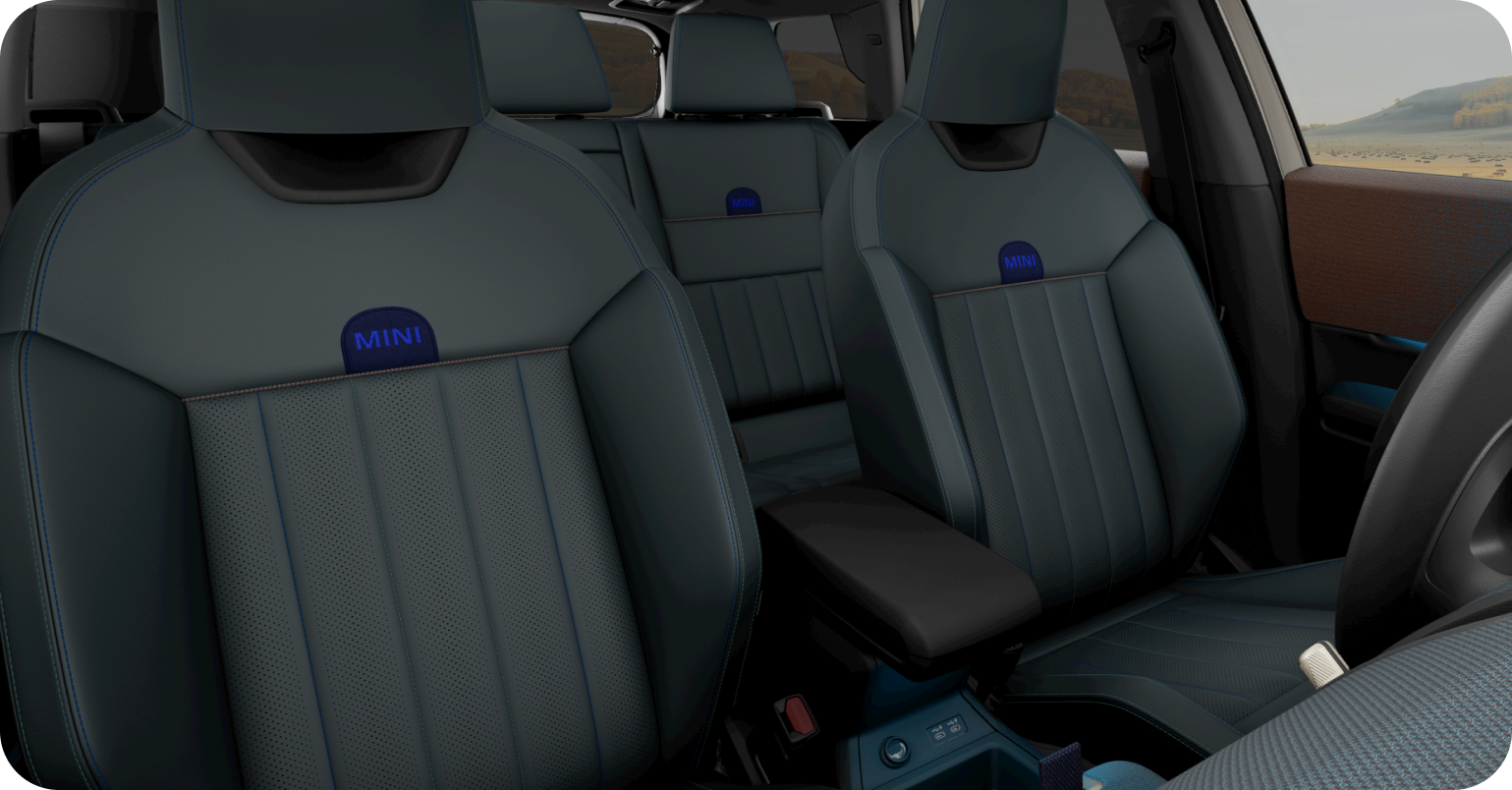 The Sport Seats of the MINI Countryman SE ALL4.