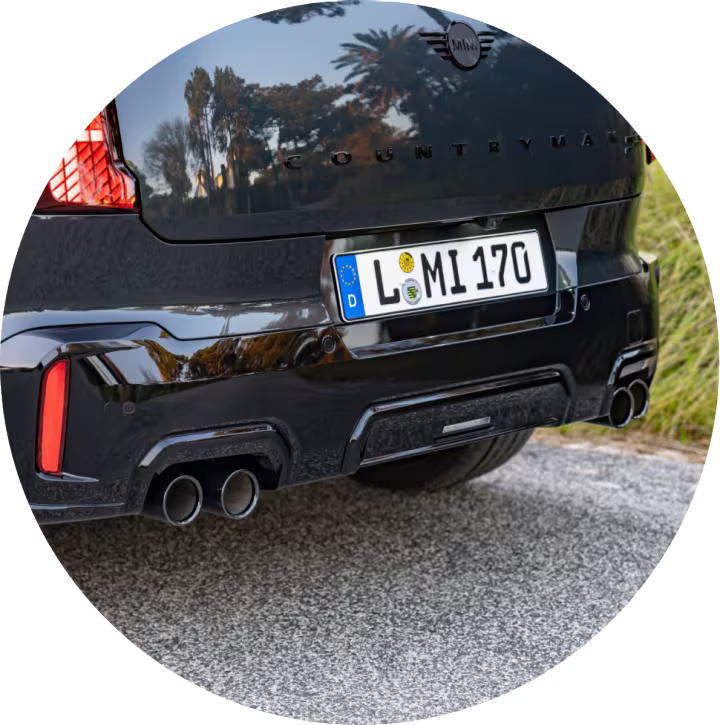 A close-up of the MINI JCW Countryman ALL4’s quad tipped exhaust system.