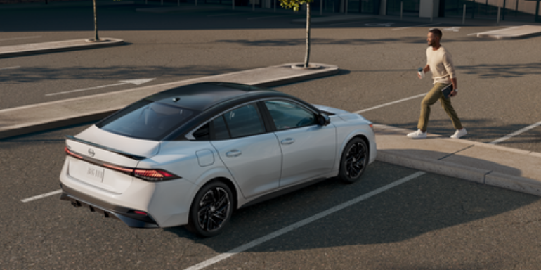 2027 Nissan sentra approach