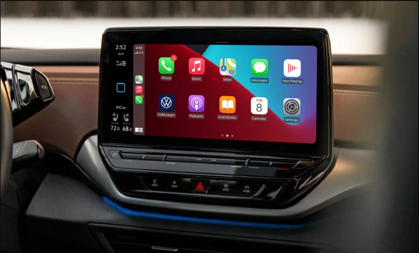 ID.4 center console display with mobile device apps on screen